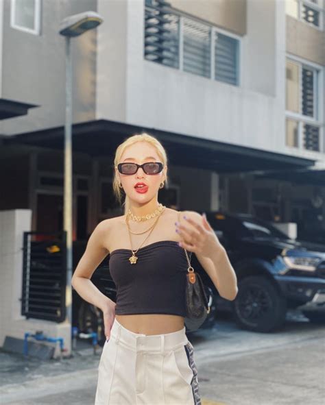 sachzna laparan nude|10 Sexy Instagram Poses To Try, As Seen On Sachzna Laparan.